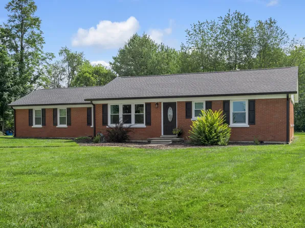 110 Gaybourne Way, Versailles, KY 40383
