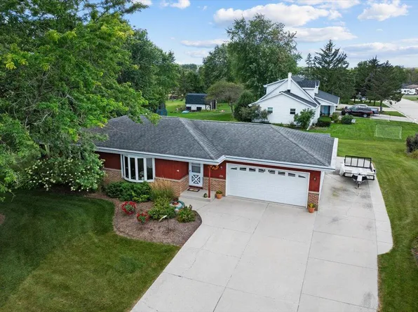 1224 Warbler ROAD, Howards Grove, WI 53083