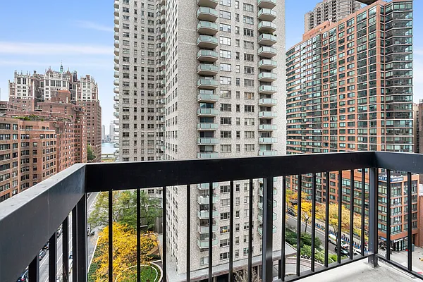 Rented by Douglas Elliman | media 18