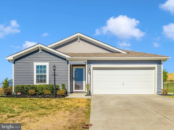 11008 Cross Fields Dr, Waynesboro, PA 17268