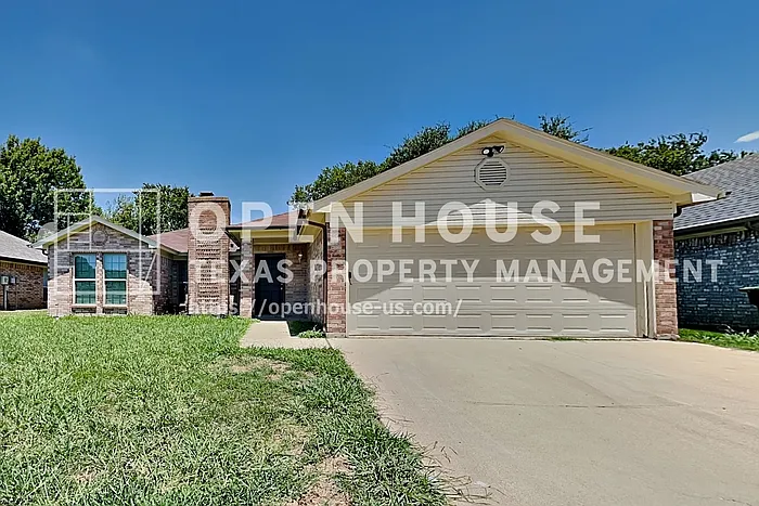 6117 Courtside Dr — Photo 1