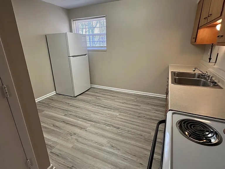 801 S Maguire St — Photo 12