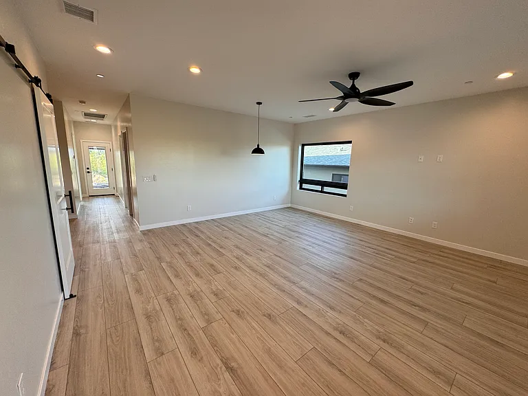 1714 Echo Canyon Dr — Photo 6