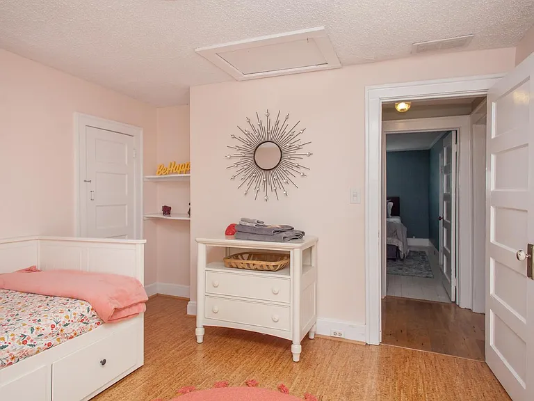 1312 Poplar St — Photo 35