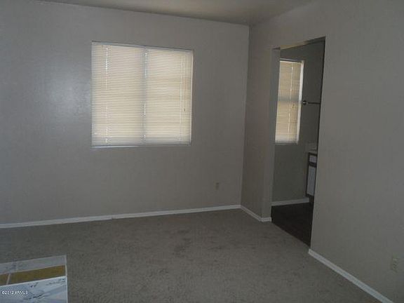 3rd image of 2528 W Monte Cristo Ave