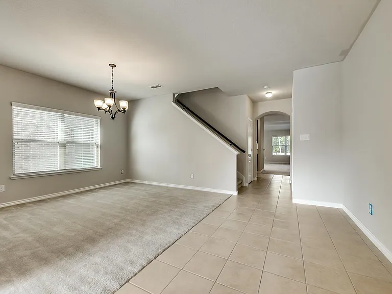 1900 Abby Creek Dr — Photo 4