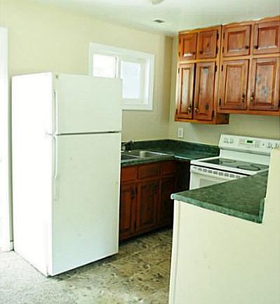 4th image of 210 York Dr