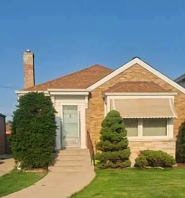 5117 N Neva Ave — Photo 1