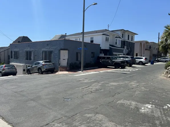 323 35th St, Manhattan Beach, CA 90266