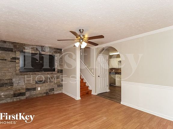4th image of 105 Tanner Dr