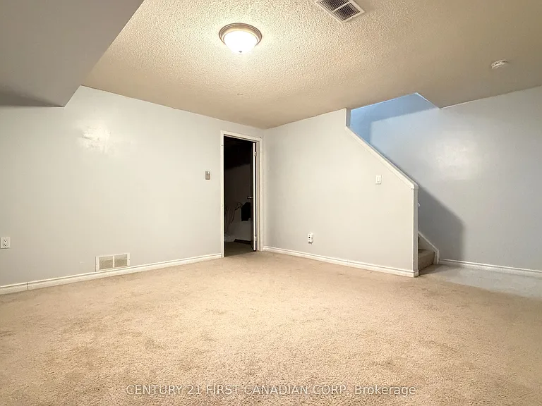 45 Gatewood Pl #8 — Photo 17