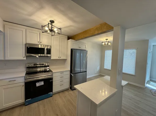 174 Creekside Ln, Colorado Springs, CO 80906