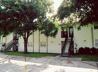 3802 N Oak Dr #W42, Tampa, FL 33611
