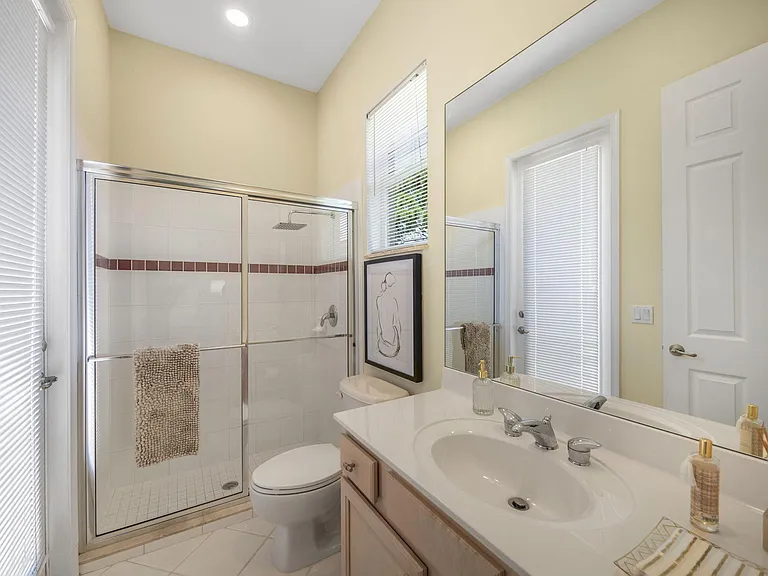 8901 Champions Way — Photo 17