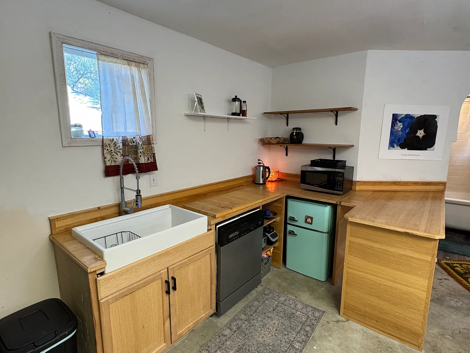1320 Lake Ave — Photo 3