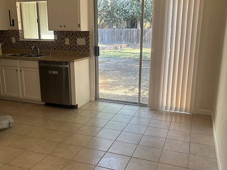 2788 Ceres Ave — Photo 5
