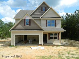 80 Yancey Ct, Spring Lake, NC 28390