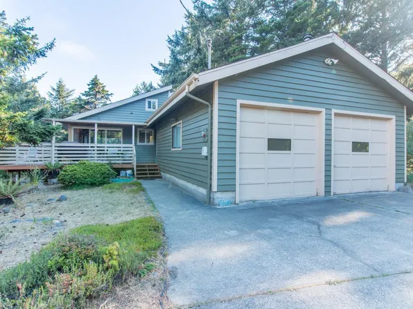 32450 Cape Kiwanda Dr, Cloverdale, OR 97112
