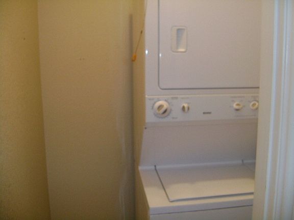 4th image of 2229 N Lafayette St #Triplex