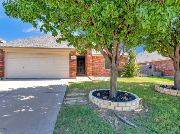 505 Brasher Ln, Euless, TX 76040