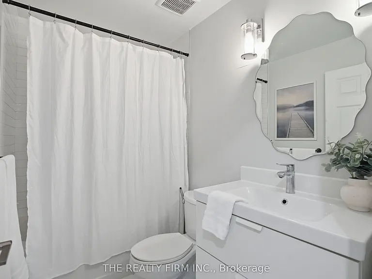 735 Deveron Cres #310 — Photo 19