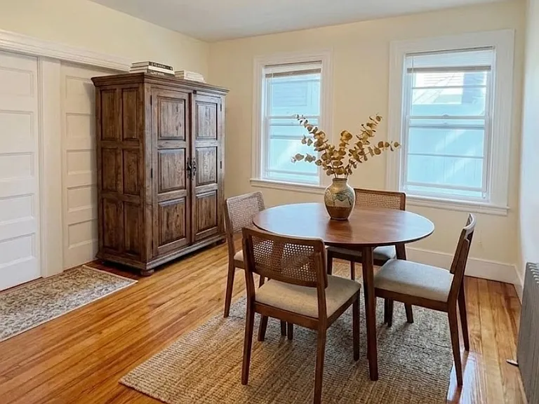 300 Summit Ave — Photo 11