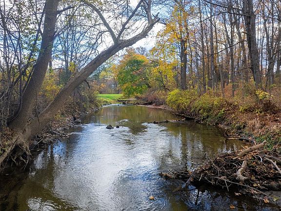 5th image of 19 River Street