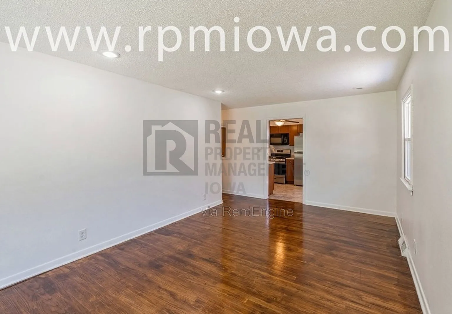 4 bed, 1.5 bath, 1152 sqft, $1,795 — Photo 3