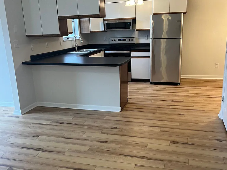 1031 Sunvalley Cir #1031 — Photo 15