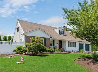 15 Valley Rd, East Greenwich, RI 02818