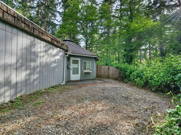9524 131st St NW, Gig Harbor, WA 98329