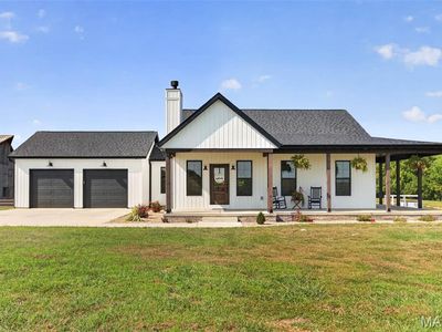 10860 Sunnyside School Rd, Trenton, IL, 62293