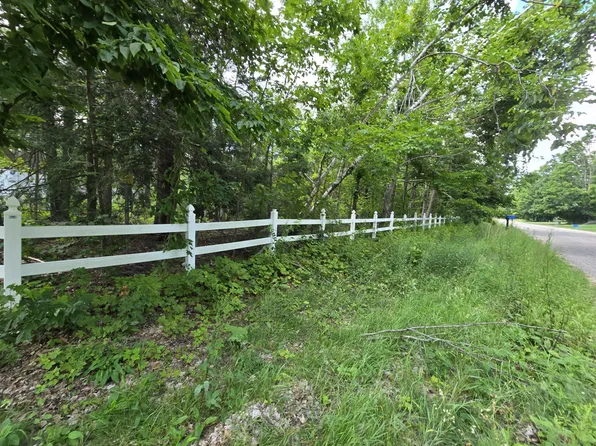 Crestwood Dr, Gaylord, MI 49735