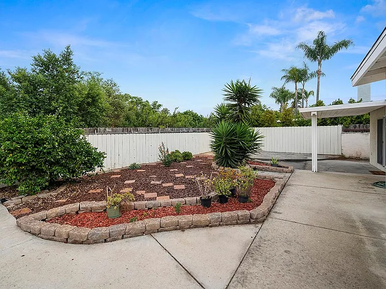 4148 Cole Way — Photo 28