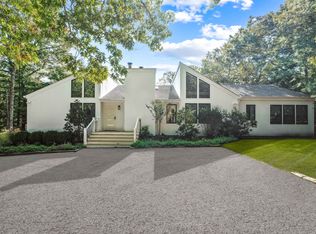 11 Rowman Ct, East Hampton, NY 11937