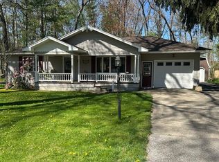 1235 Sherwood Dr, Muskegon, MI 49445