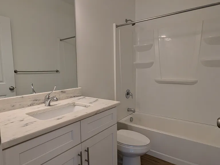 344 S 740 W #302 — Photo 14