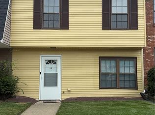 8 Lexington Ct, Easton, PA 18040