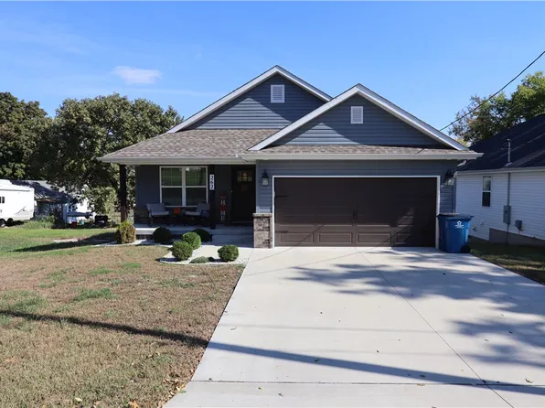 262 S 3rd St, Oronogo, MO 64855