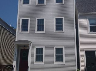 546 E 3rd St, South Boston, MA 02127