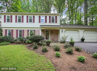2515 Pinoak Ln, Reston, VA 20191