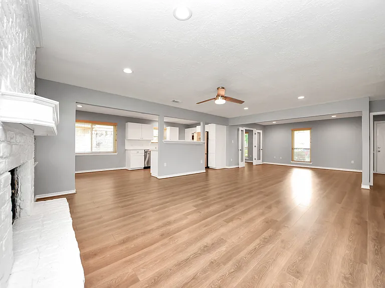 25603 Pine Acres Cir — Photo 5