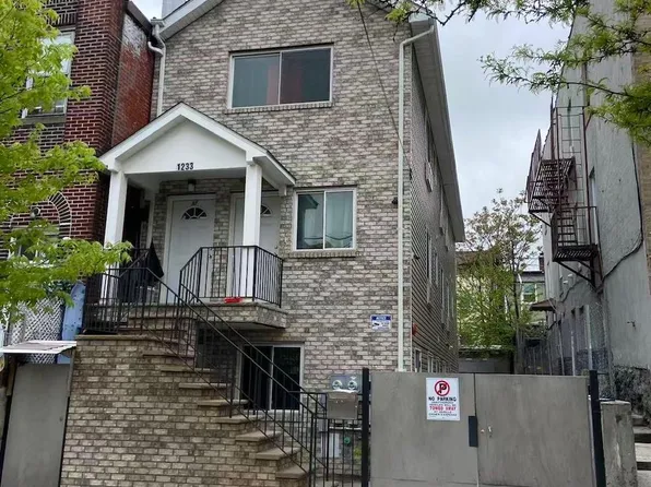 1233 Beach Avenue, Bronx, NY 10472
