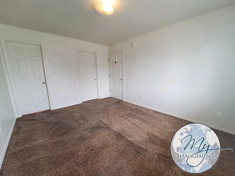 3 bed, 2.0 bath, 1180 sqft, $1,590 — Photo 9