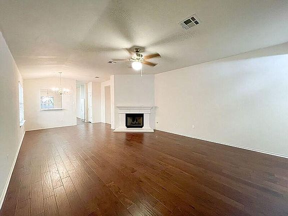 3rd image of 12745 Council Bluff Dr