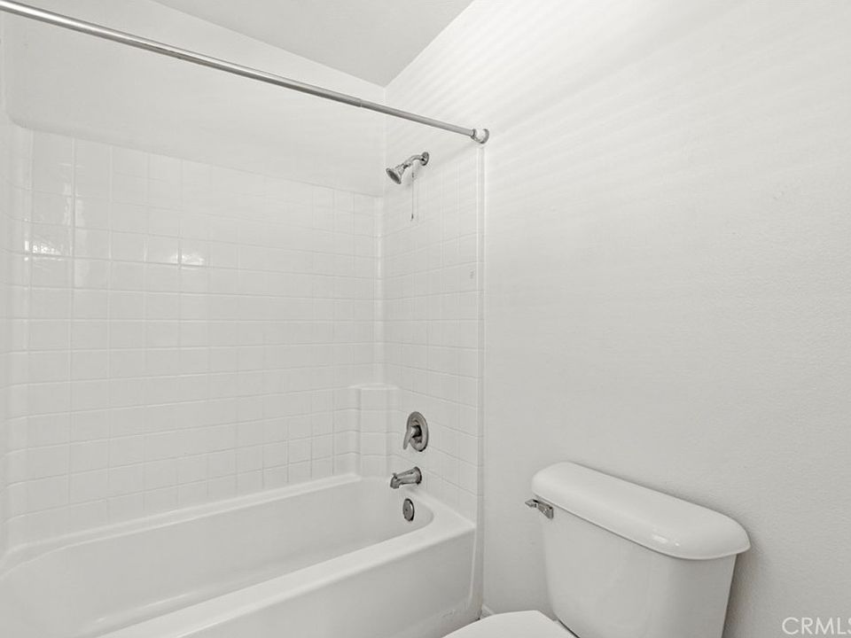 2nd image of 3536 Fern Ave