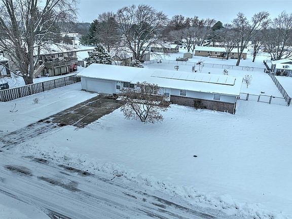 3rd image of 6322 Whirlaway Dr