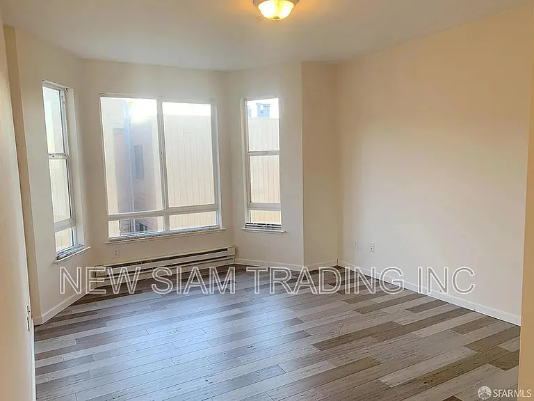 5810 Mission St #207 — Photo 4