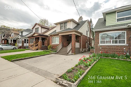 266 Graham Ave S Photo 1