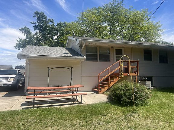 2nd image of 112 Linnwood Ln